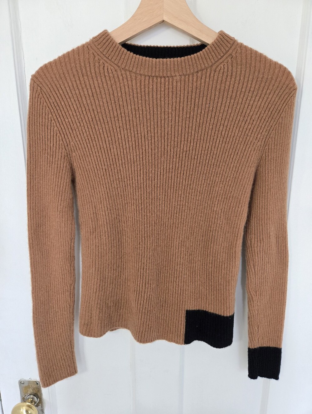 Elie Tahari Women's Ribbed Cashmere Sweater Camel Size XS Quiet Luxury Neutals